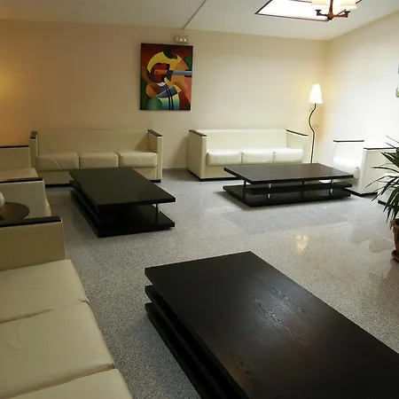 ホテル Explanada アリカンテ